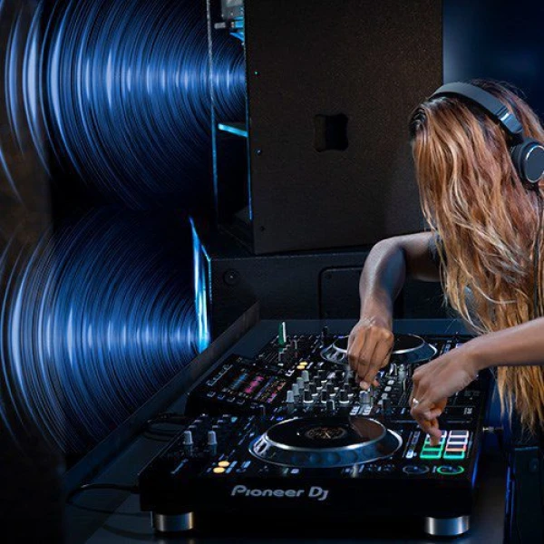 Pioneer DJ XDJ-XZ Professional All-In-One DJ System - Ex Display - Image 7