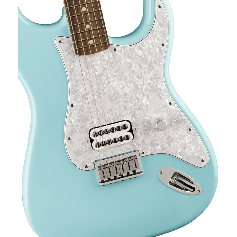 Fender Tom Delonge Stratocaster - RW - Daphne Blue - Image 4