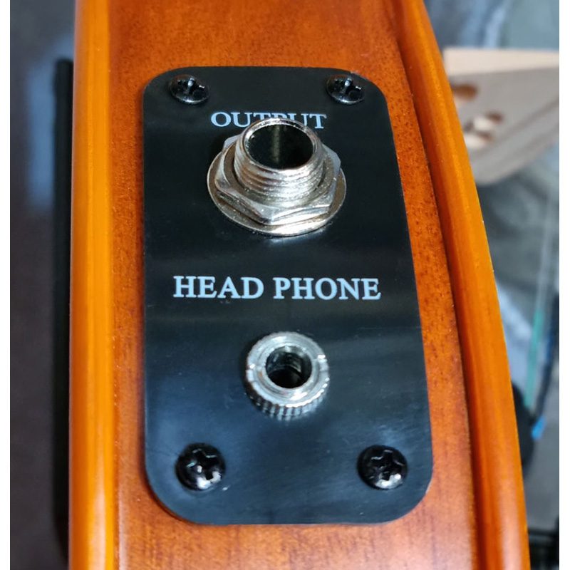 Hidersine HEV2 Electric Violin - Flamed Maple - Image 3